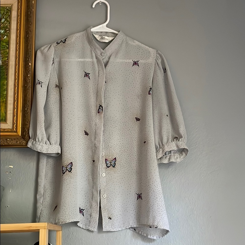 Lovely Vintage Butterfly Print Blouse